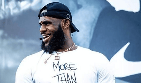 包含加时末段明尼苏达森林狼外线爆发——德国杯节点到来，球迷炸锅，赛程密集仍需轮换的词条