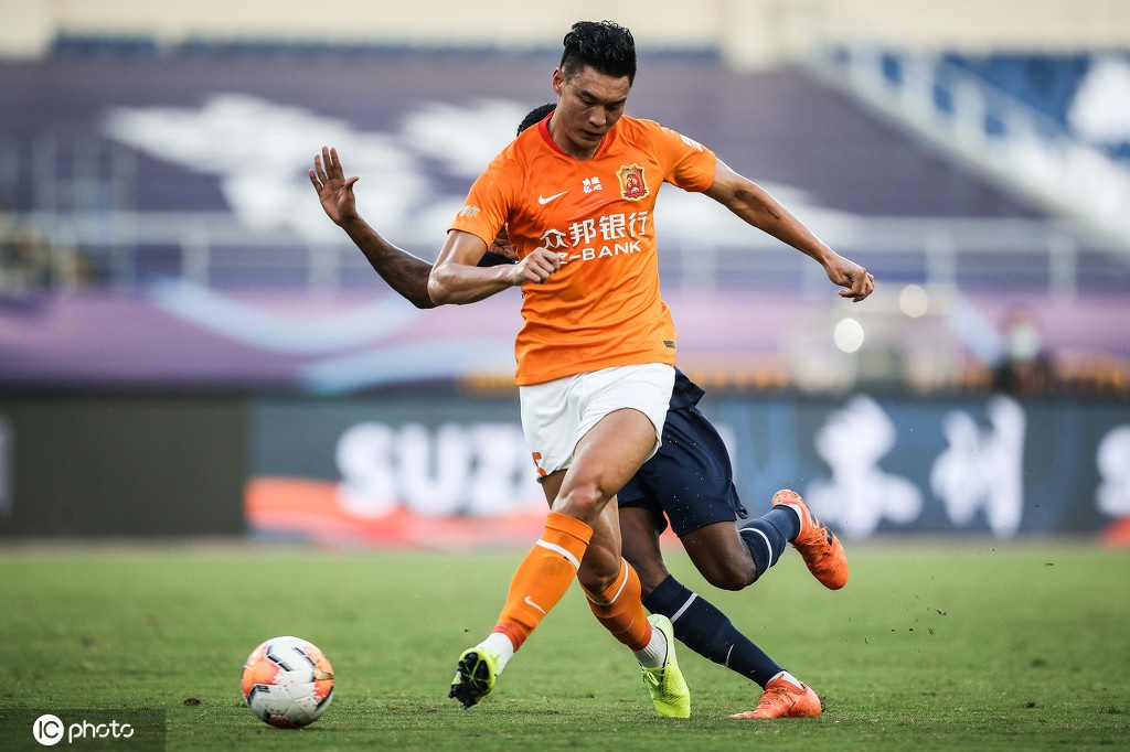  8月16日那场足球比赛现场开枪 