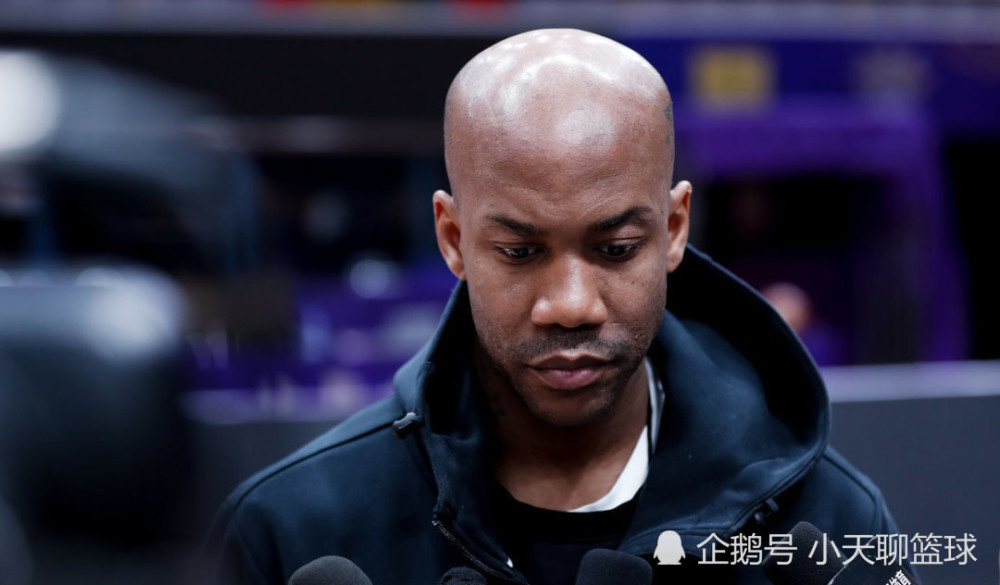包含清晨深圳男篮更衣室发声：NBA总决赛节点到来，媒体盛赞，医务组通报恢复的词条