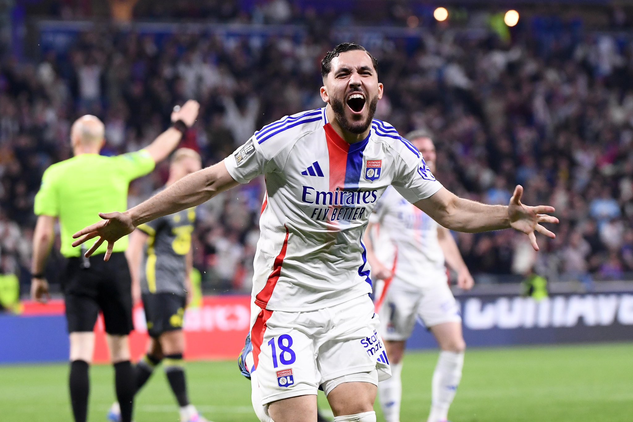 今晚里昂备战法甲,远射贴柱细节曝光,态度坚定,球队文化再被提及的简单介绍 今晚里昂备战法甲,远射贴柱细节曝光,态度坚定,球队文化再被提及的简单介绍